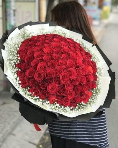 Người tình trăm năm