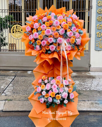 Hoa Khai Truong Dep Hoanh Trang